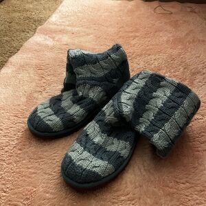 Cozy Knit Slipper Boots in Gray and Blue